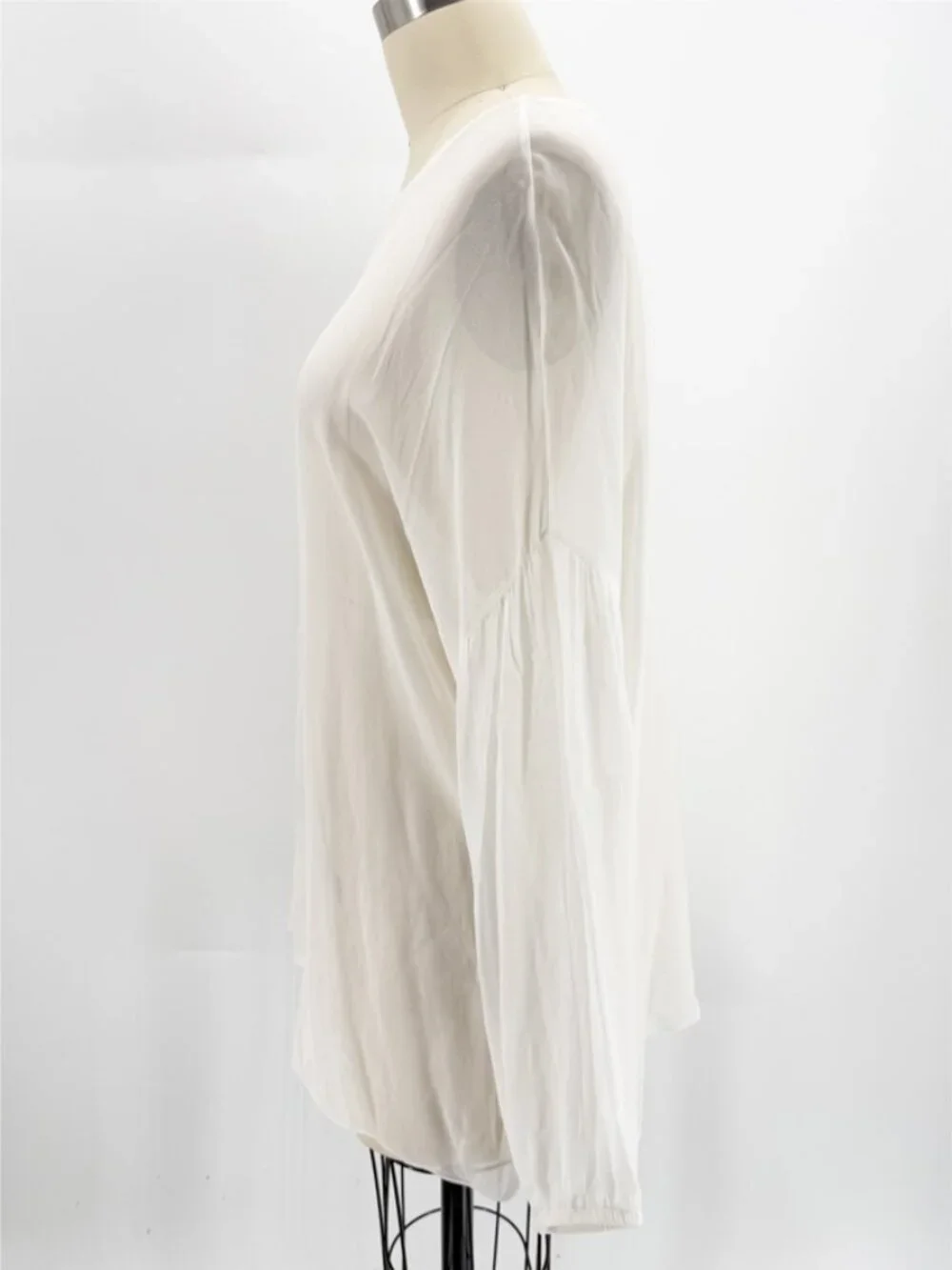 quelques choses SHEER BALLOON-SLEEVE BLOUSE - Picture 8 of 10